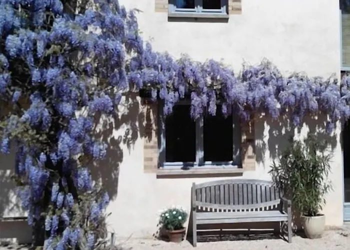 Bed and Breakfast Les Barelles Saint-Jean-de-Thurigneux