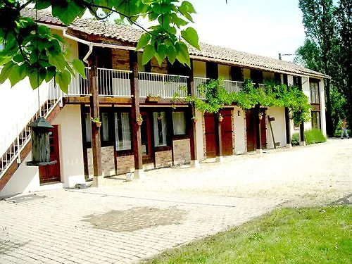 Bed and Breakfast Les Barelles Saint-Jean-de-Thurigneux
