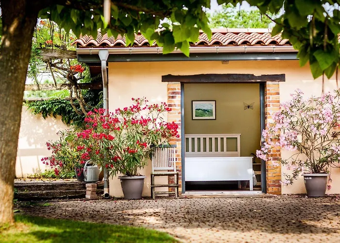 Les Barelles Bed and Breakfast 3*