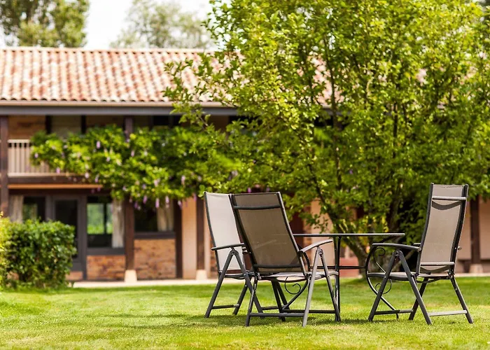 Les Barelles Bed and Breakfast Saint-Jean-de-Thurigneux