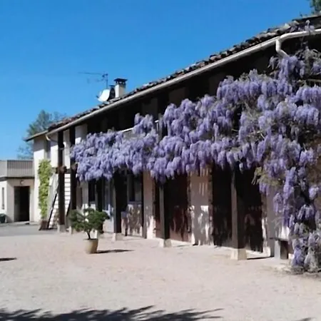 Les Barelles 3* Saint-Jean-de-Thurigneux